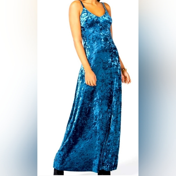 MICHAEL MICHAEL KORS: Crushed Velvet Maxi Dress Size Medium - Picture 3 of 10